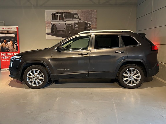 Jeep Cherokee 4 of 21