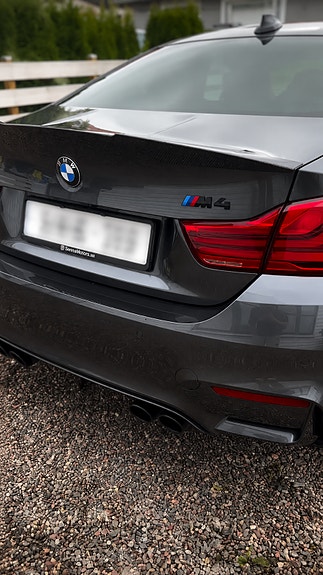 BMW M4 6 of 14