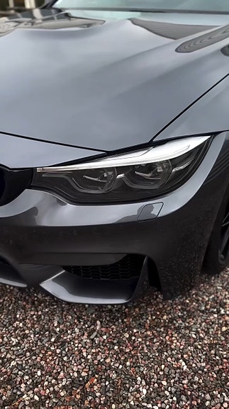 BMW M4 4 of 5