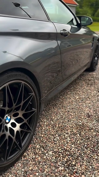 BMW M4 5 of 5