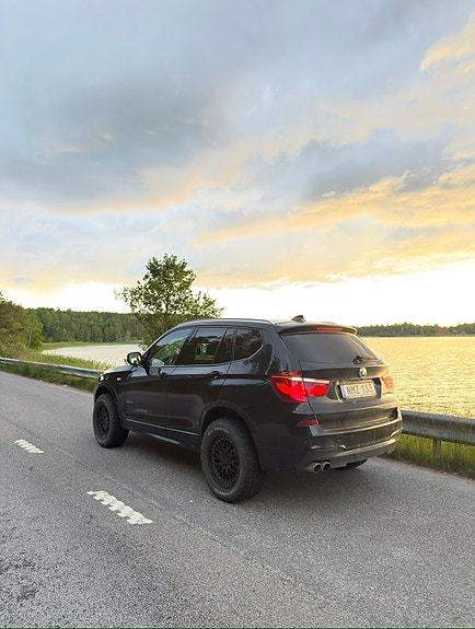 BMW X3 2 of 5