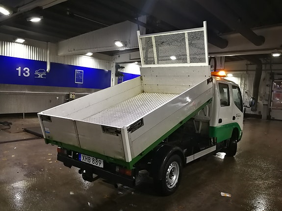 Toyota Dyna 4 of 5
