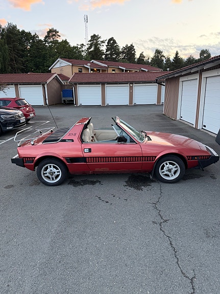 Fiat X 1/9 2 of 5