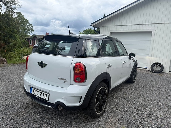 MINI Countryman Cooper SD 2 of 4