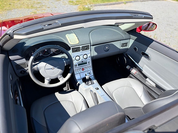 Chrysler Crossfire 9 of 14