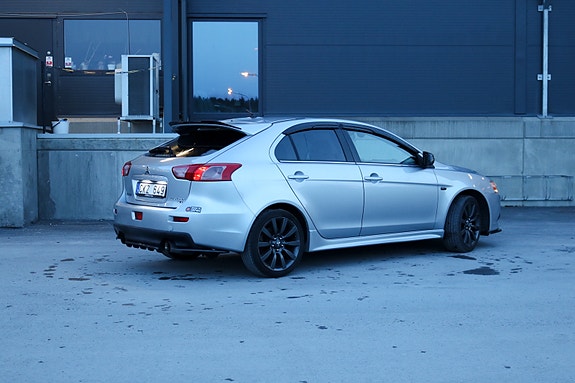 Mitsubishi Lancer 3 of 5