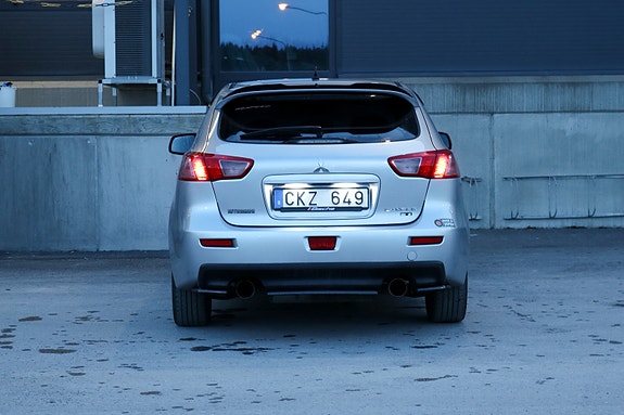 Mitsubishi Lancer 4 of 5