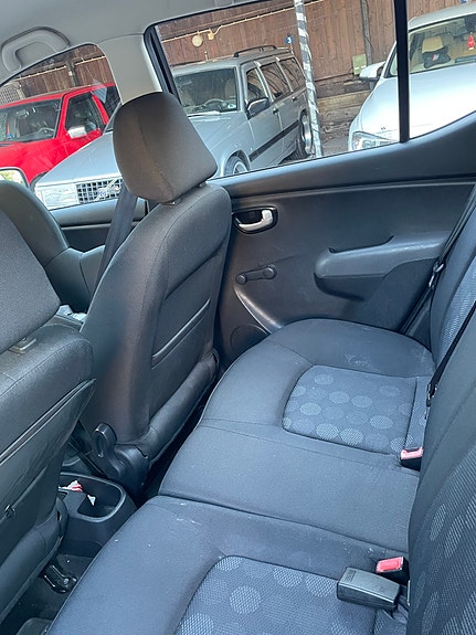 Hyundai i10 5 of 5