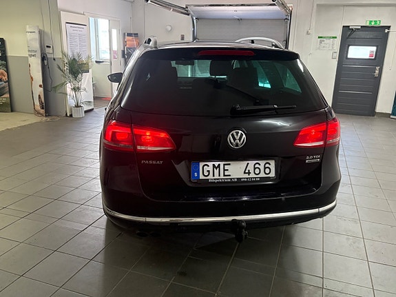 Volkswagen Passat 7 of 22