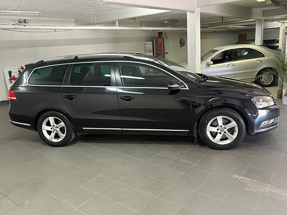 Volkswagen Passat 4 of 22