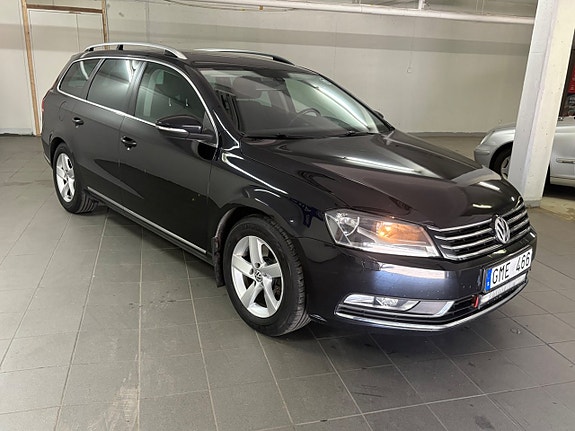 Volkswagen Passat 5 of 22