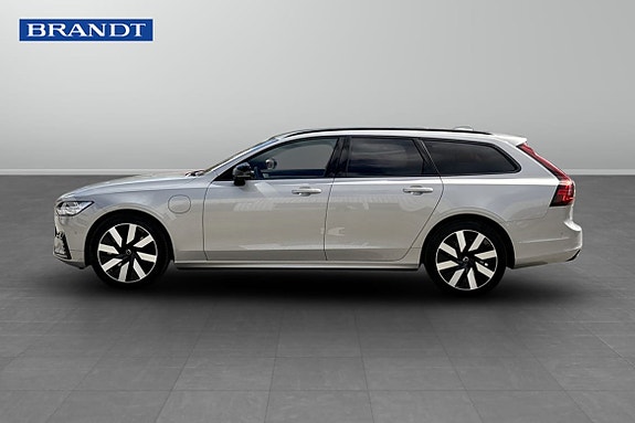 Volvo V90 3 of 5