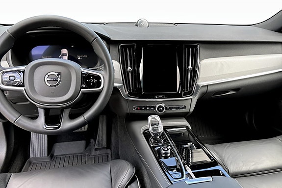 Volvo V90 4 of 5