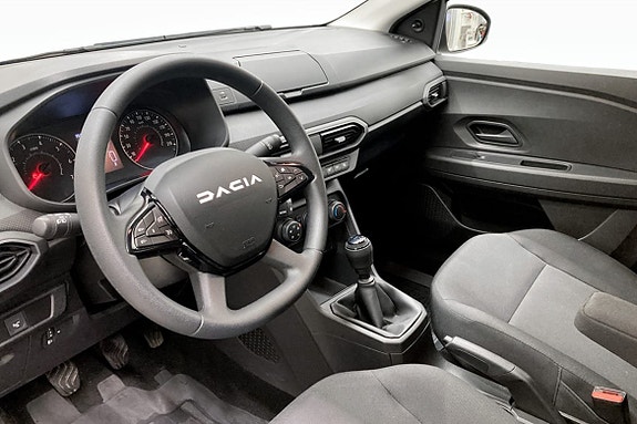Dacia Sandero 5 of 5