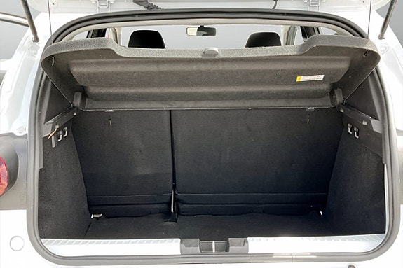 Dacia Sandero 12 of 12
