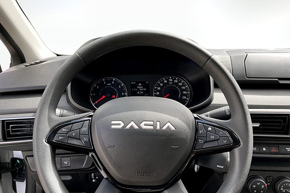 Dacia Sandero 10 of 12