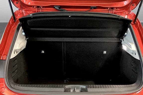 Renault Clio 17 of 19