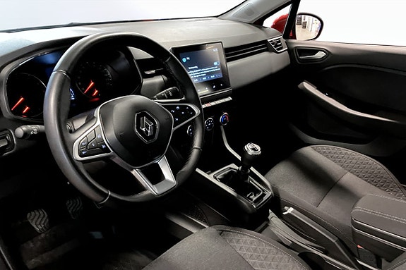 Renault Clio 10 of 19