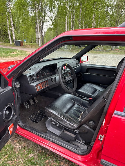 Volvo 940 3 of 5