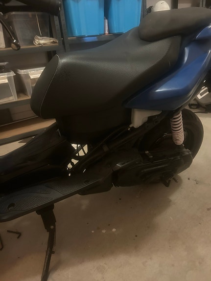 Yamaha Aerox 2013 2-takt 3 of 5