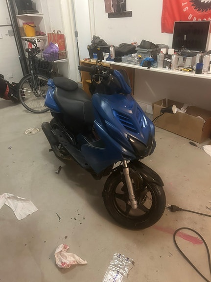 Yamaha Aerox 2013 2-takt 2 of 5