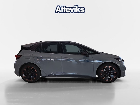 Cupra Born 2 of 5
