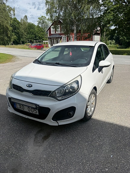 Kia Rio 3 of 5