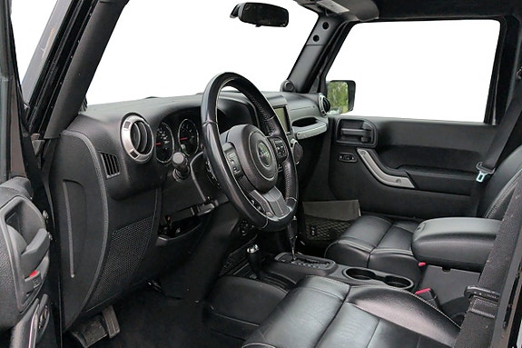 Jeep Wrangler Unlimited 5 of 5