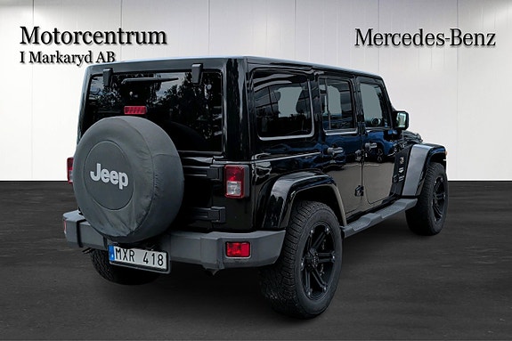 Jeep Wrangler Unlimited 4 of 5