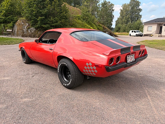 Chevrolet Camaro 2 of 5