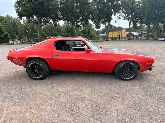 Chevrolet Camaro 3 of 5