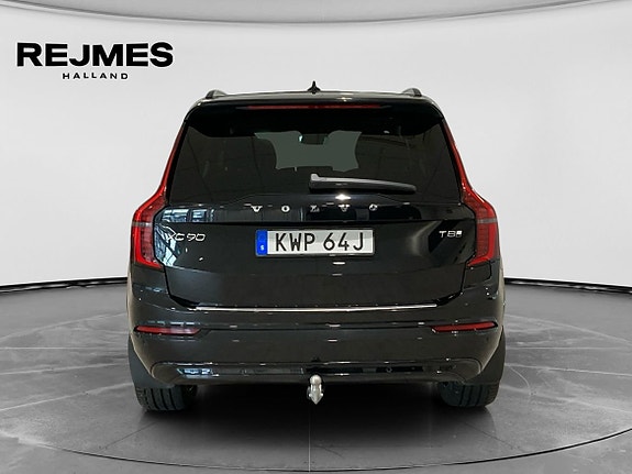 Volvo XC90 8 of 16