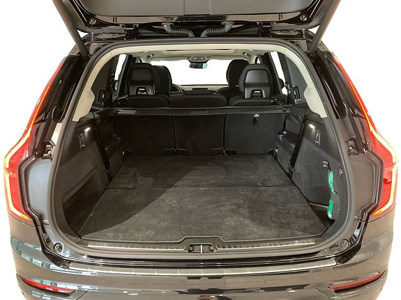 Volvo XC90 14 of 16
