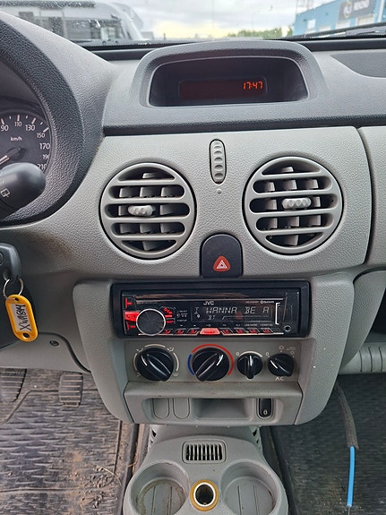 Renault Kangoo Express 7 of 10