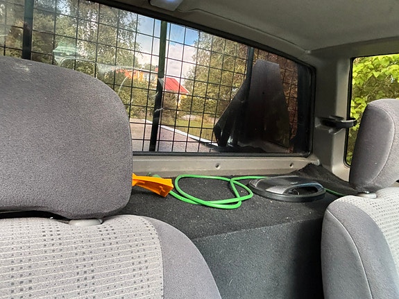 Nissan King Cab 5 of 6