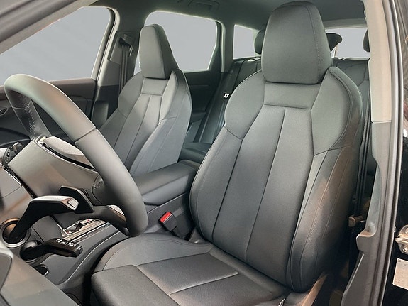 Audi Q6 e-tron 6 of 11