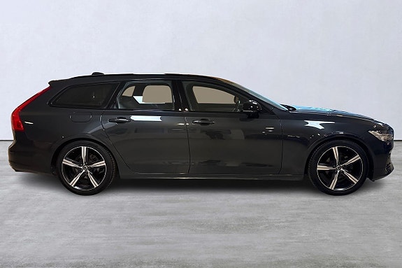 Volvo V90 3 of 5