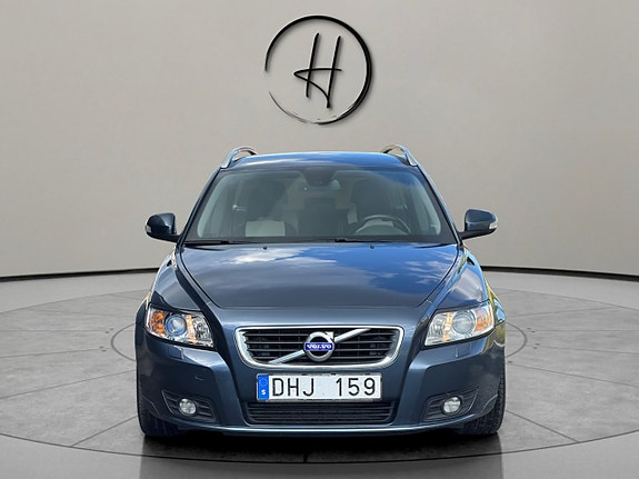Volvo V50 3 of 10