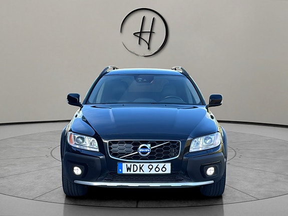 Volvo XC70 3 of 11