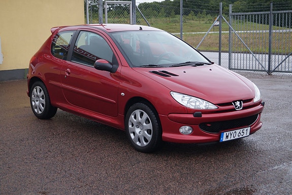 Peugeot 206 3 of 5