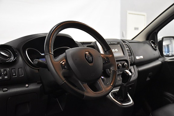 Renault Trafic 8 of 18