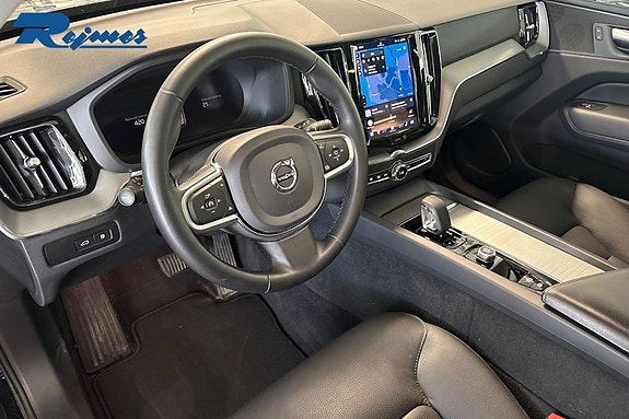 Volvo XC60 4 of 17