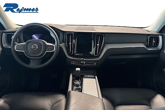 Volvo XC60 8 of 17