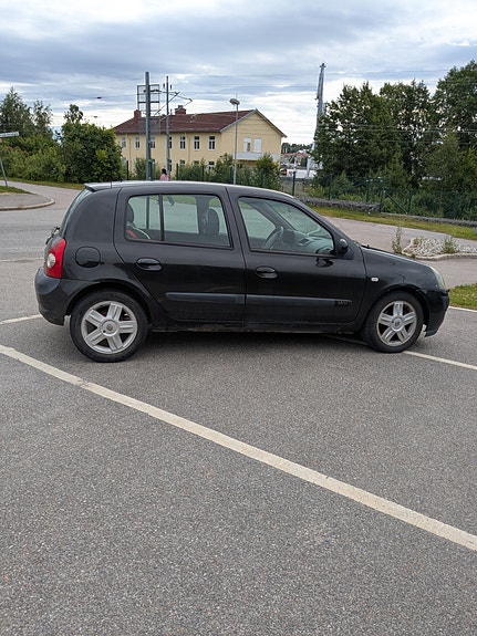 Renault Clio 3 of 9