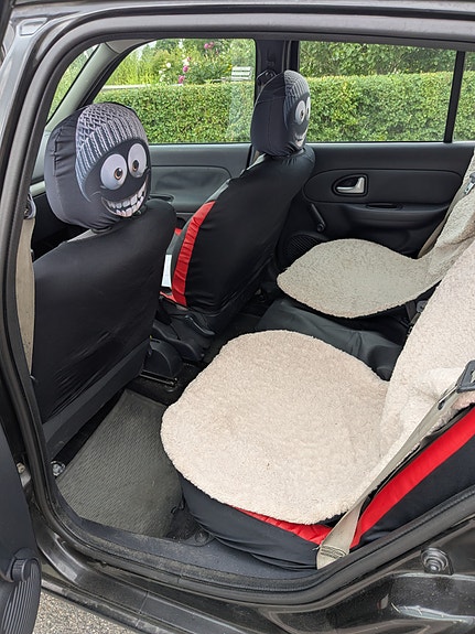 Renault Clio 7 of 9