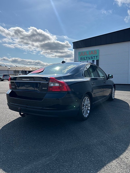 Volvo S80 5 of 5