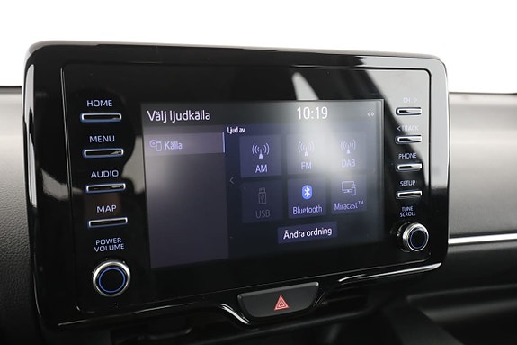 Toyota Yaris 21 of 30