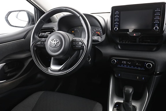 Toyota Yaris 14 of 30