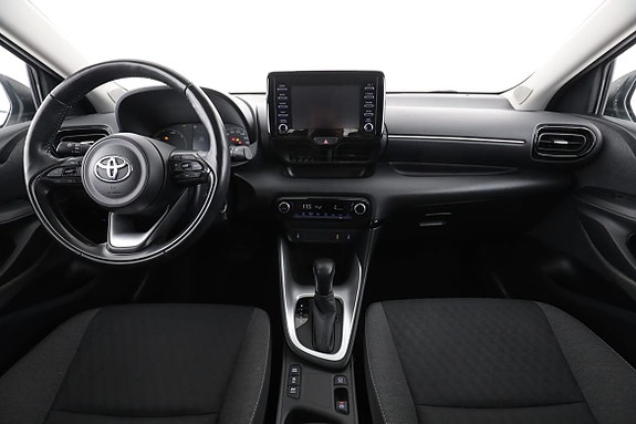 Toyota Yaris 13 of 30