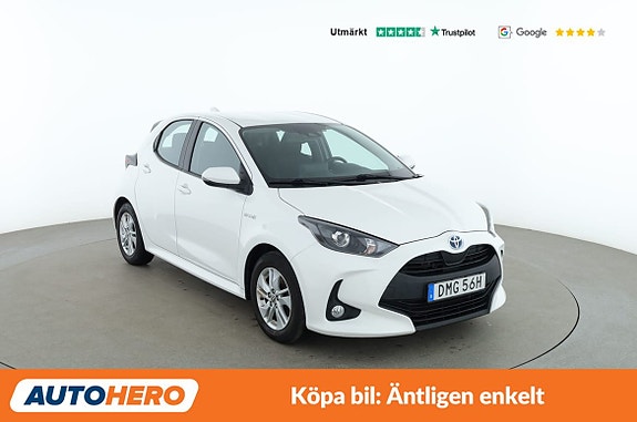 Toyota Yaris 8 of 30